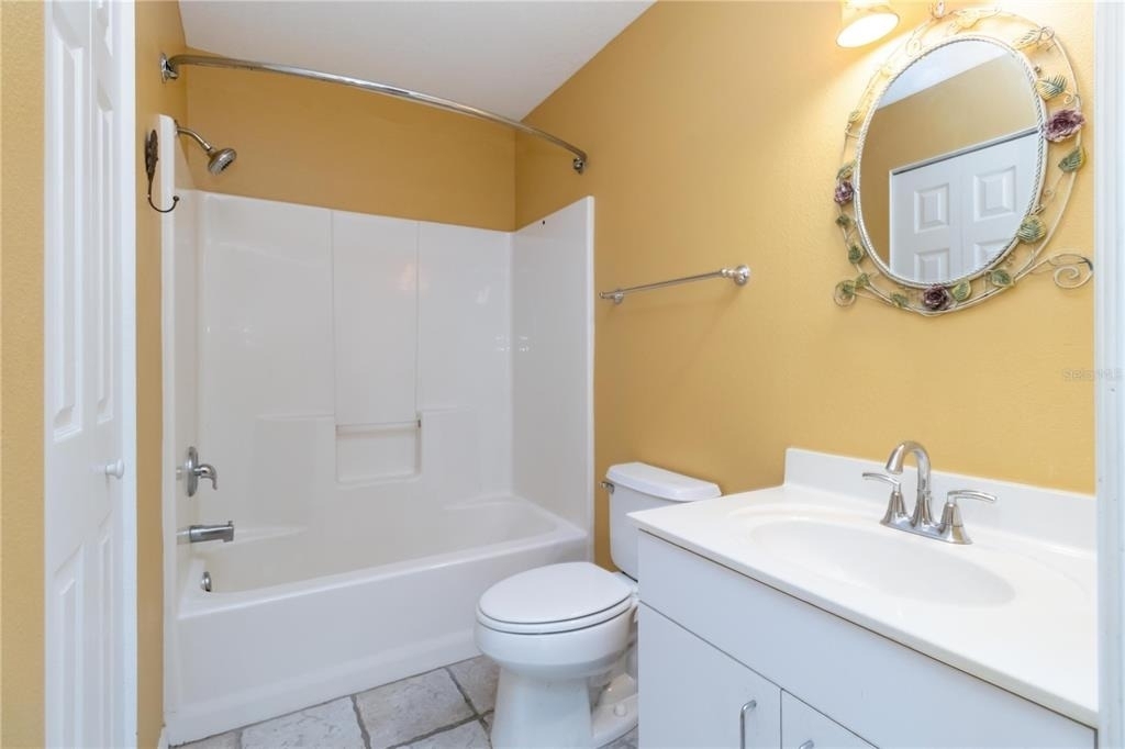 642 N Jefferson Avenue - Photo 15