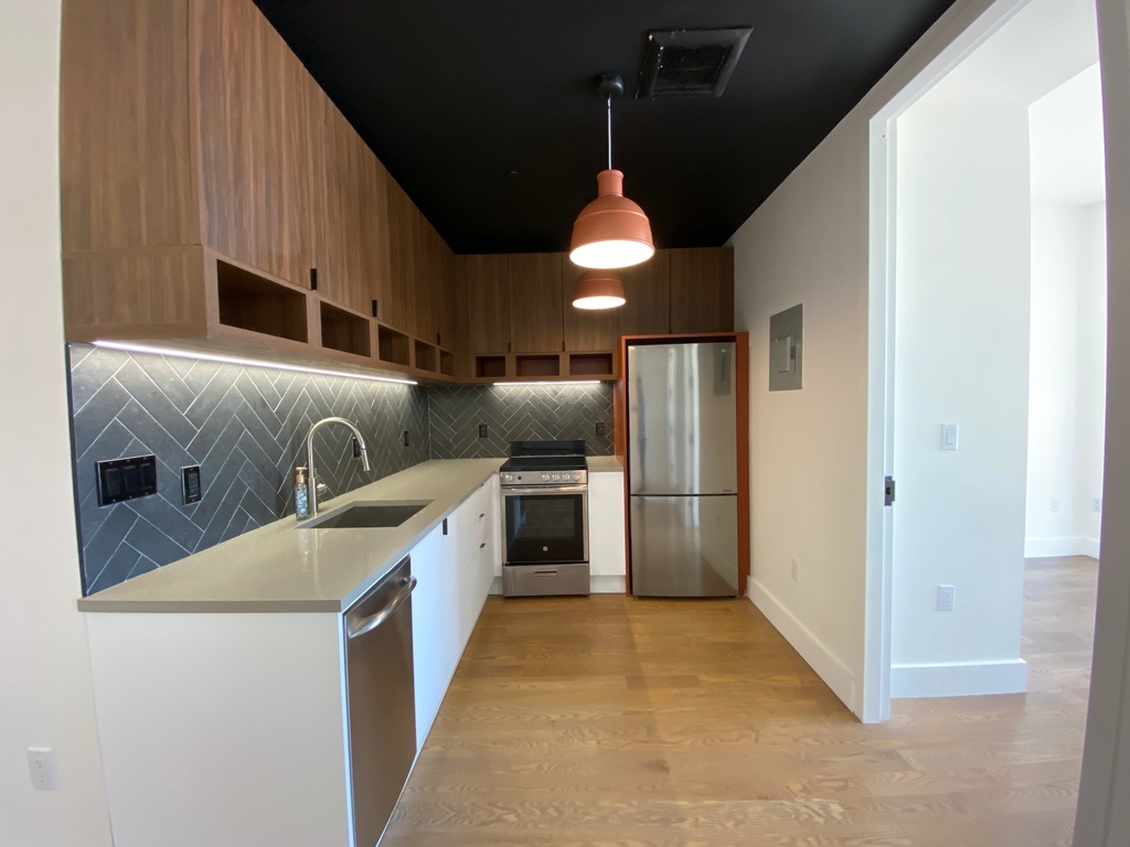 824 Lexington Avenue - Photo 4
