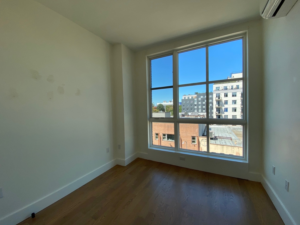 824 Lexington Avenue - Photo 7