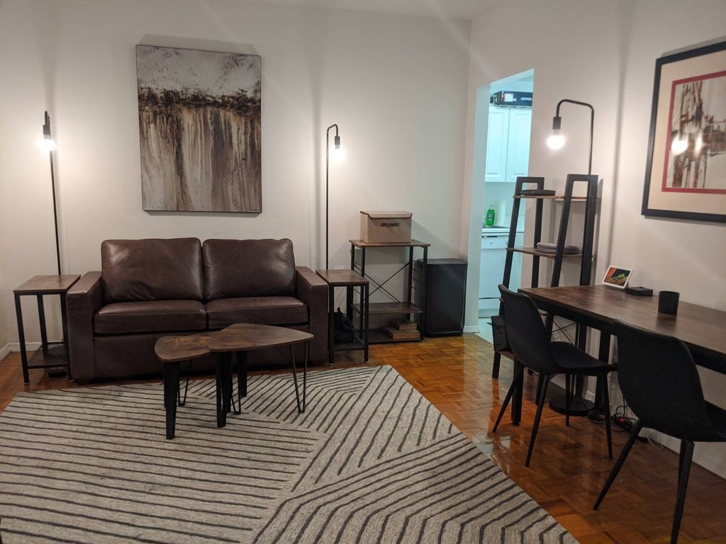 West 34th Street - Photo 4