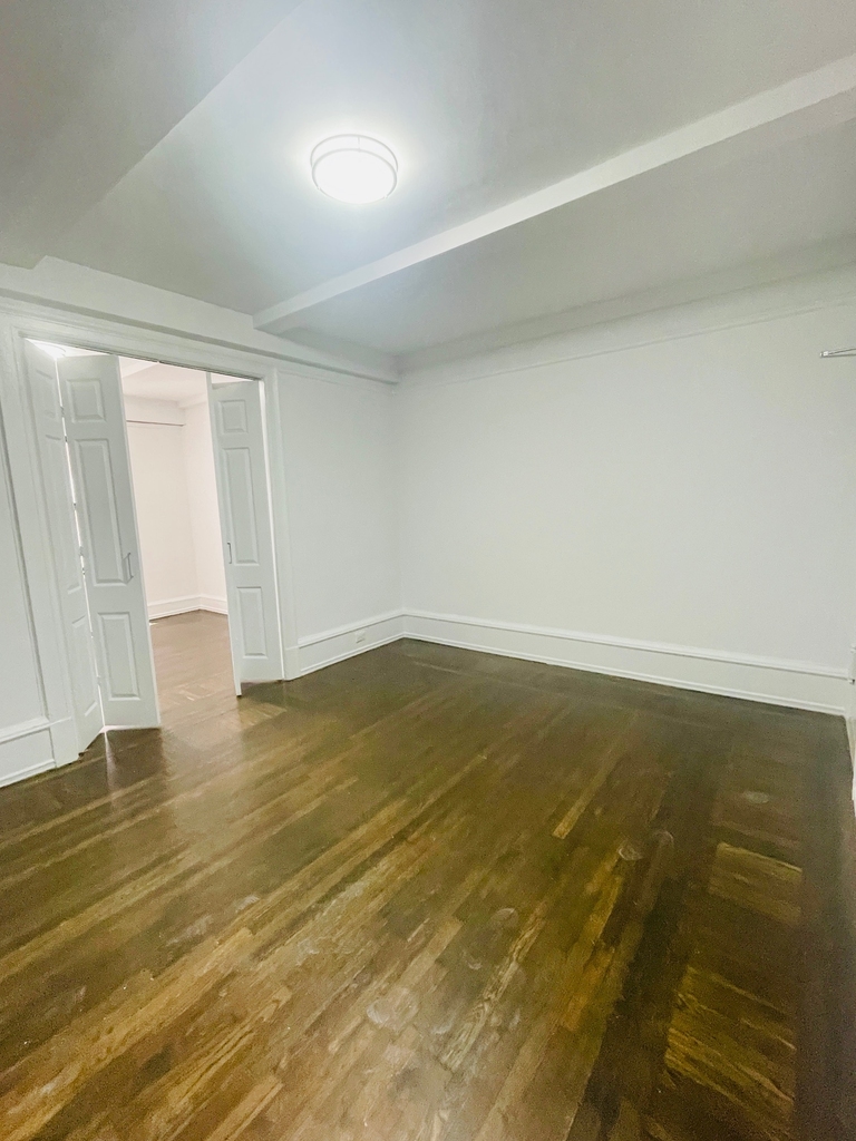 140 West 55th Street - Photo 4