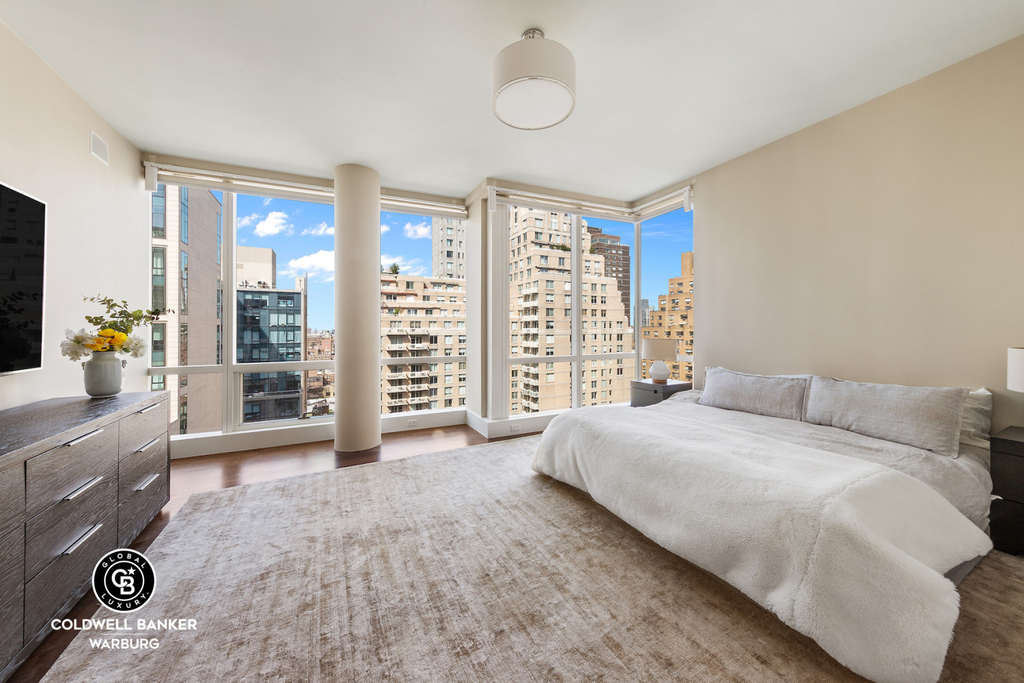 151 E 85th Street - Photo 3