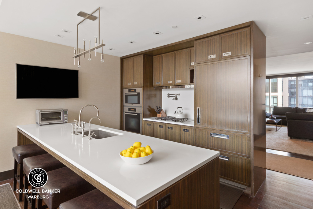 151 E 85th Street - Photo 1