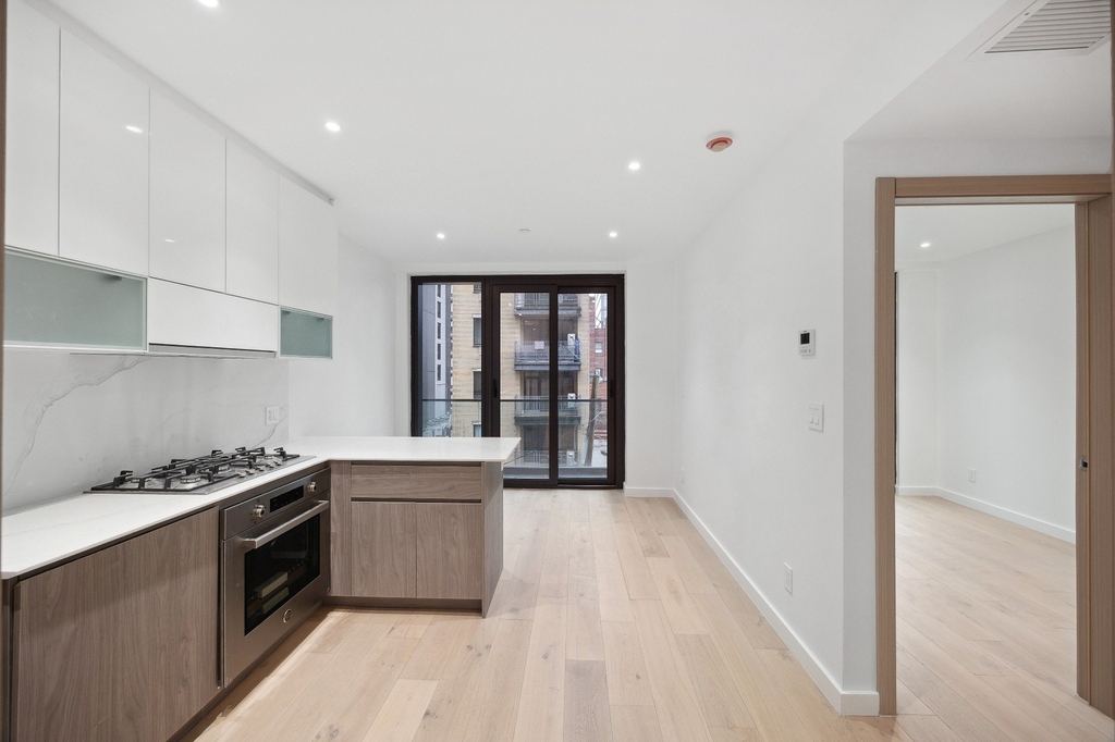 42-62 Hunter Street - Photo 1
