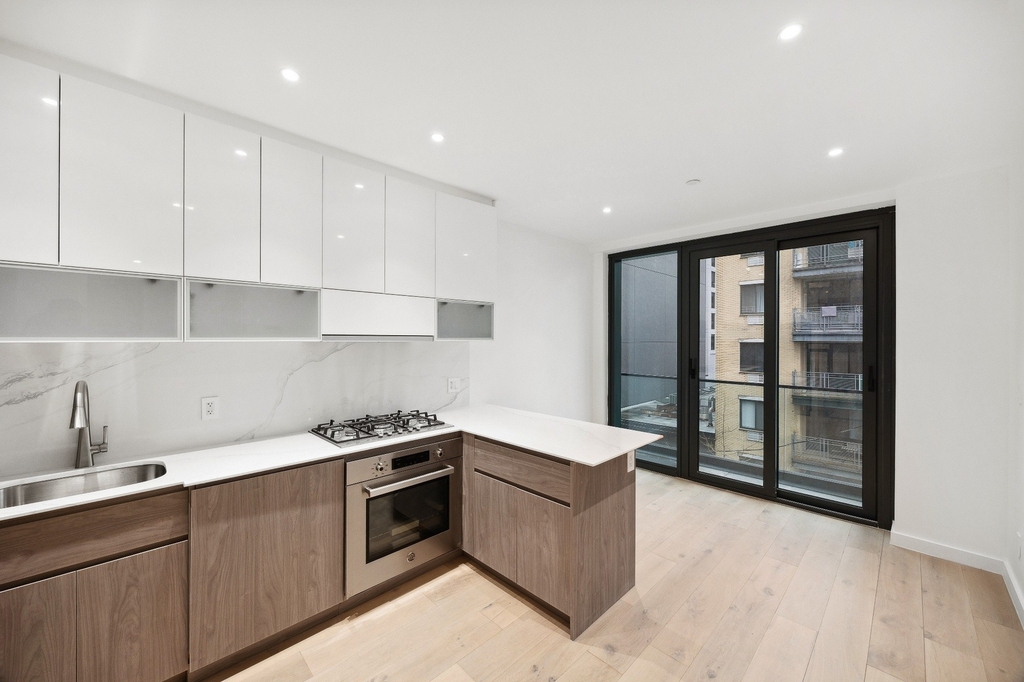 42-62 Hunter Street - Photo 0
