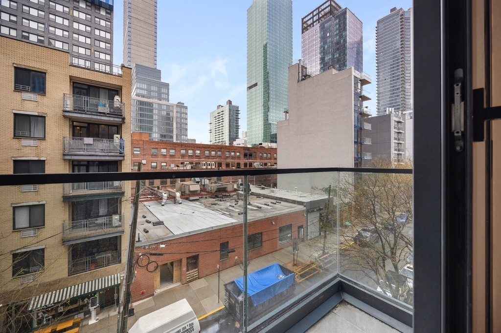 42-62 Hunter Street - Photo 5