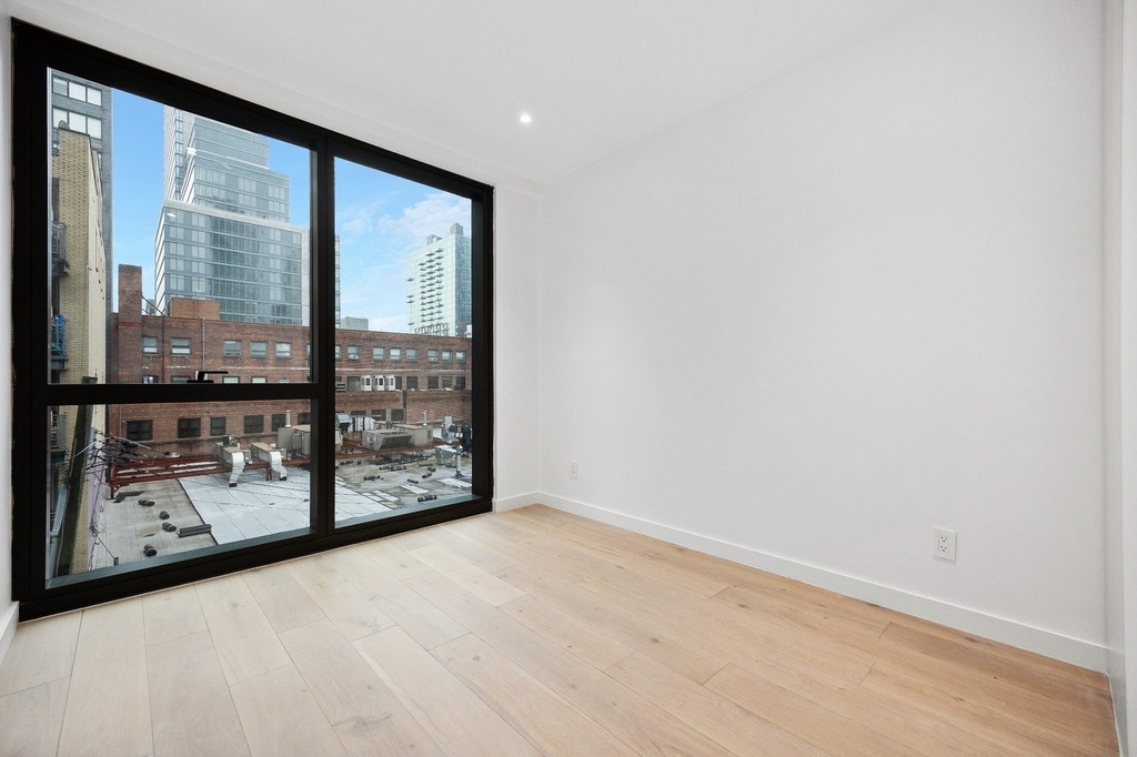 42-62 Hunter Street - Photo 3