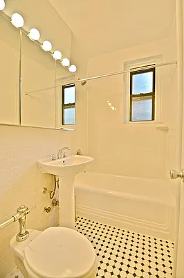 35-16 34th Street - Photo 3