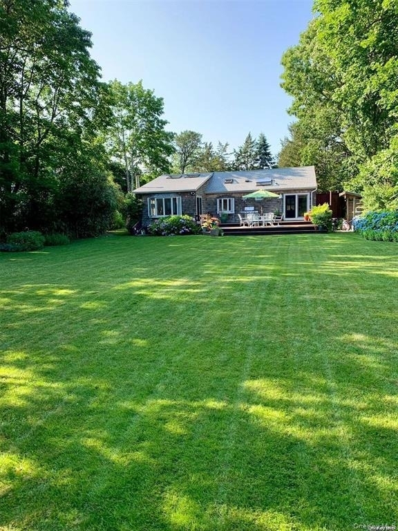 6 Lynn Court - Photo 0