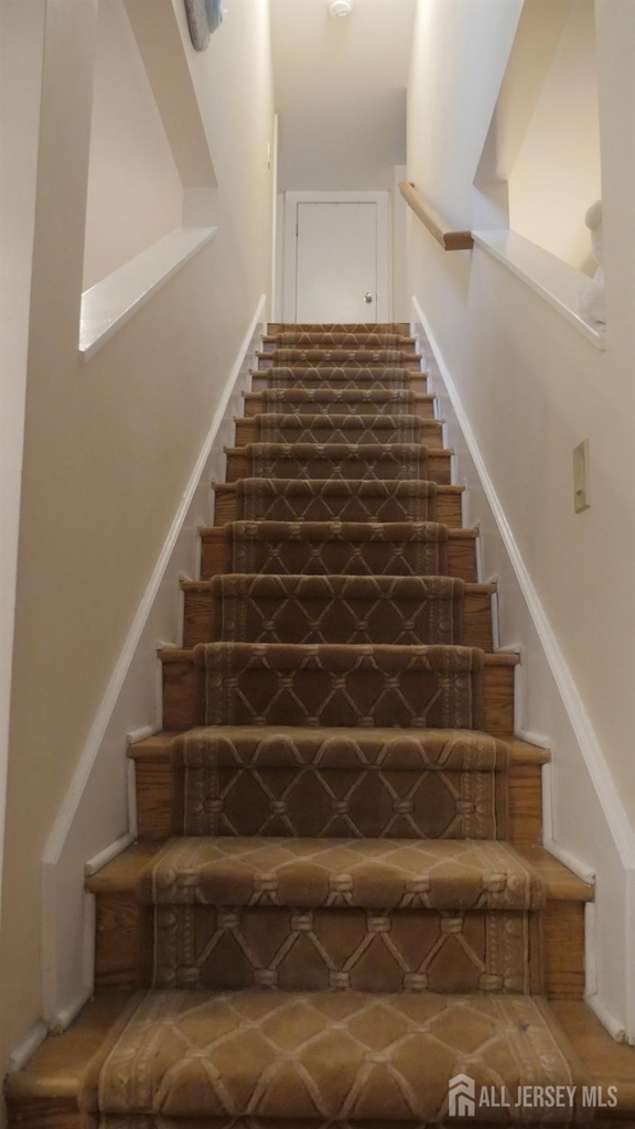 642 River Road - Photo 10