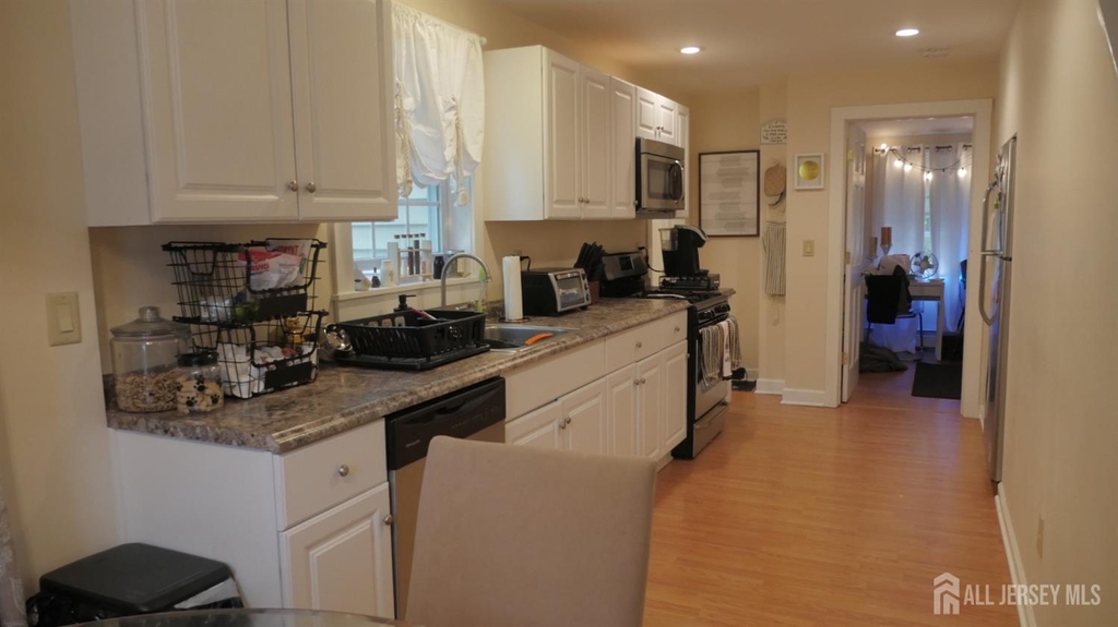 642 River Road - Photo 5
