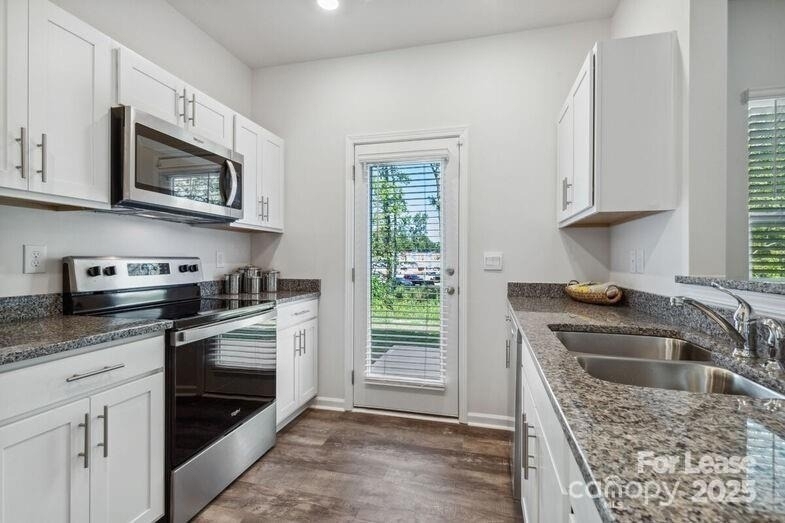 8435 Jane Drive - Photo 8
