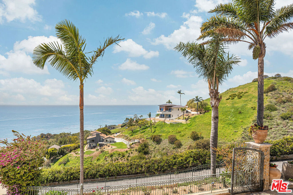 4440 Encinal Canyon Road - Photo 1