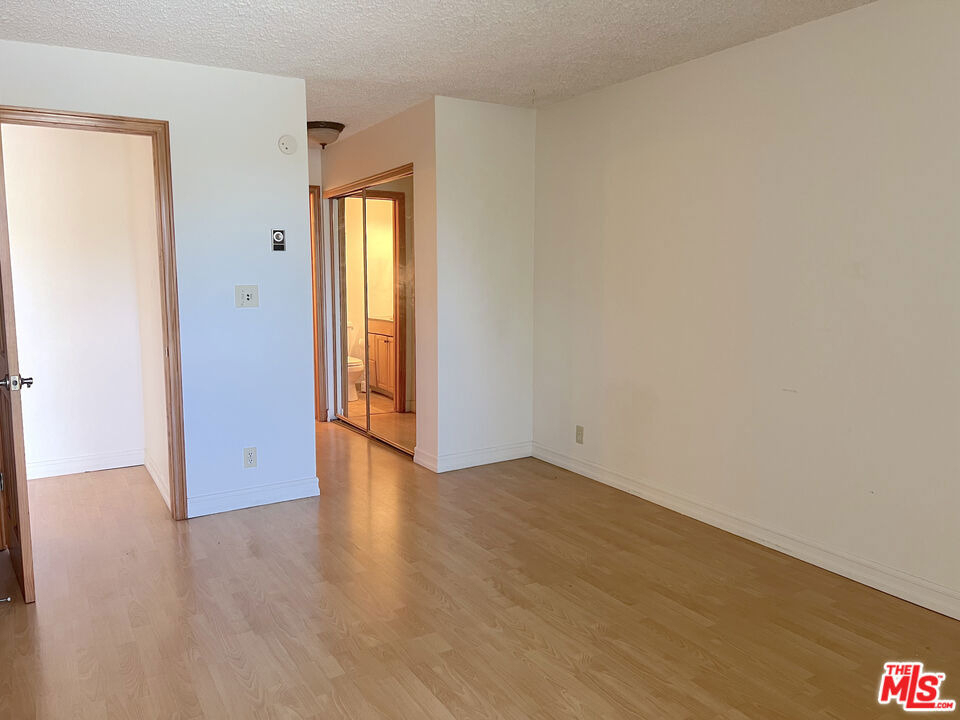 23901 Civic Center Way - Photo 15