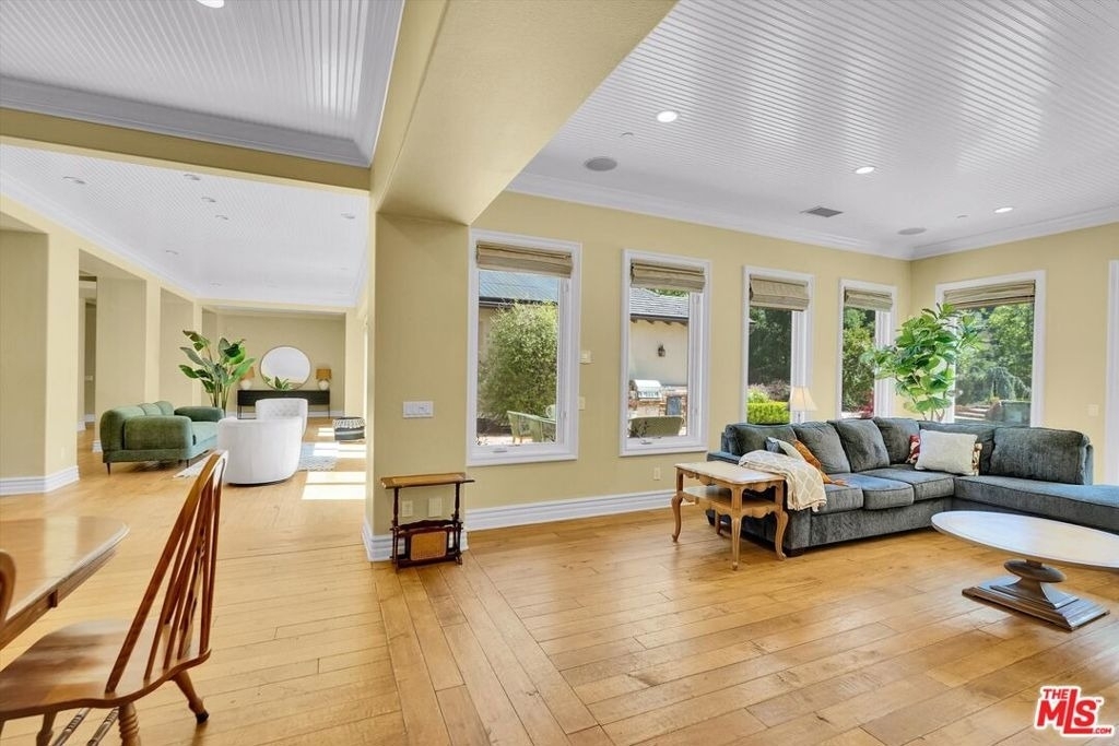 29734 Mulholland Highway - Photo 2