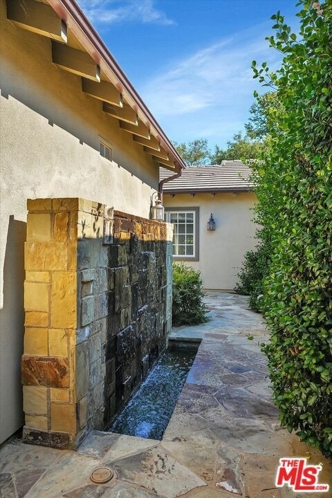 29734 Mulholland Highway - Photo 7