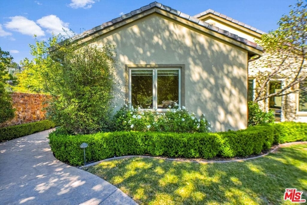 29734 Mulholland Highway - Photo 47