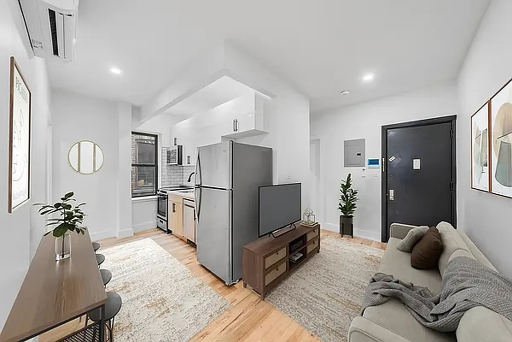 312 Manhattan Avenue - Photo 8