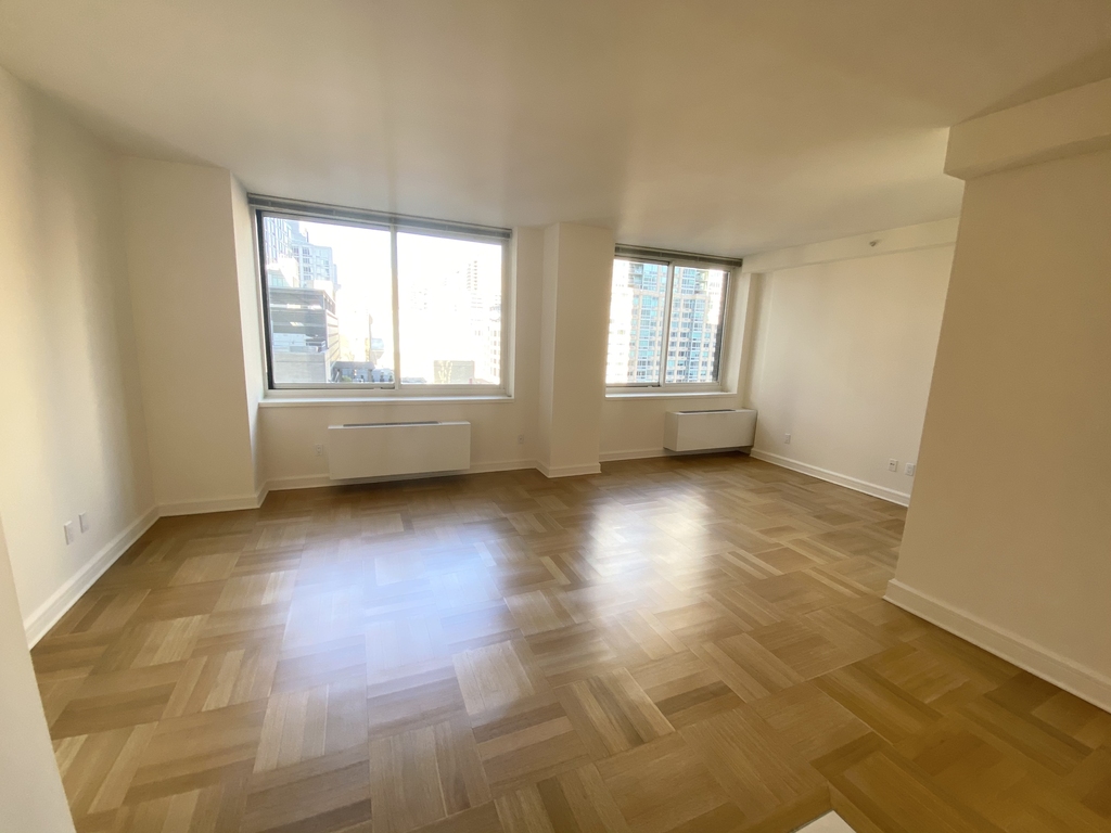 400 West 63rd Street - Photo 4