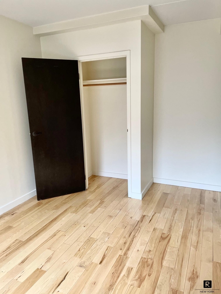 1810 3rd Avenue - Photo 4