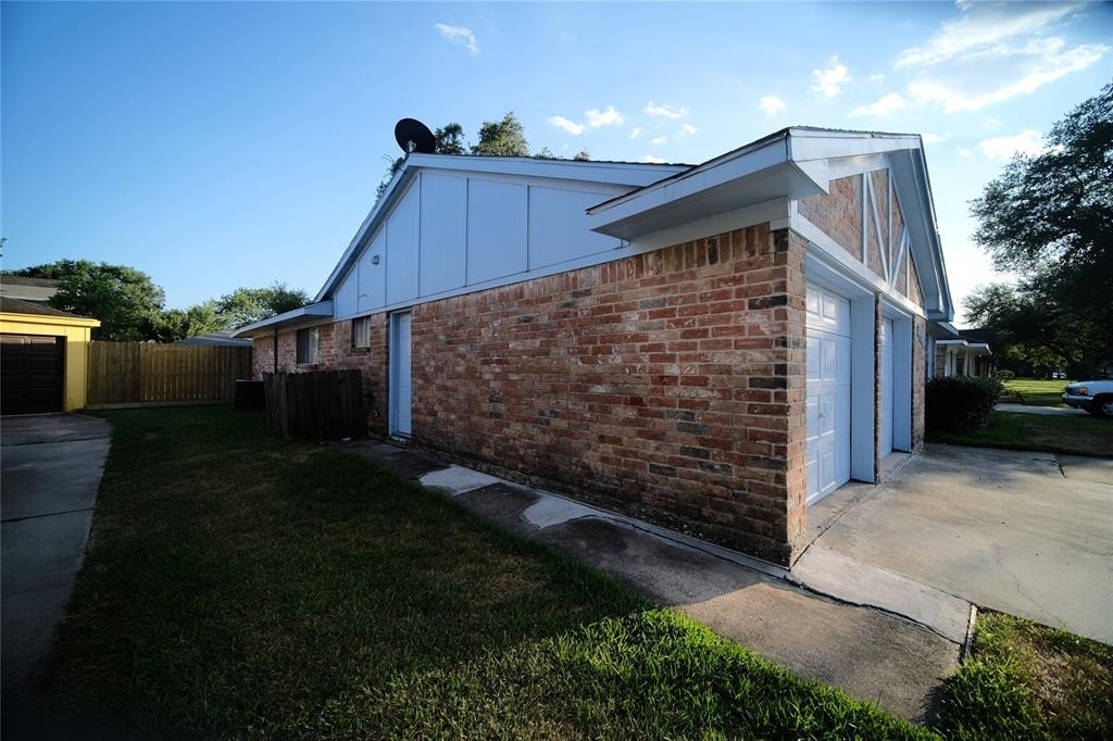 12327 Bexley Drive - Photo 1