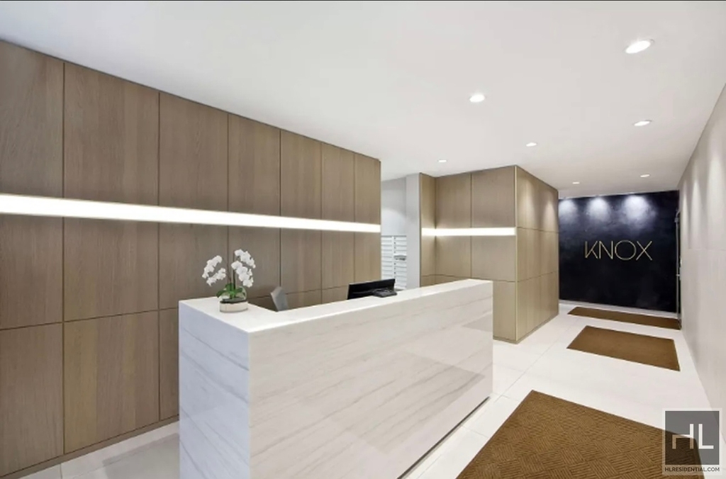 East 34th Street - Photo 13