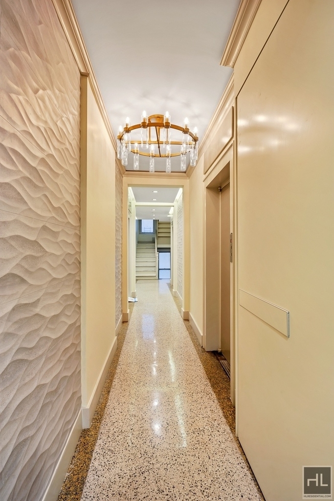 East 70th Street - Photo 8