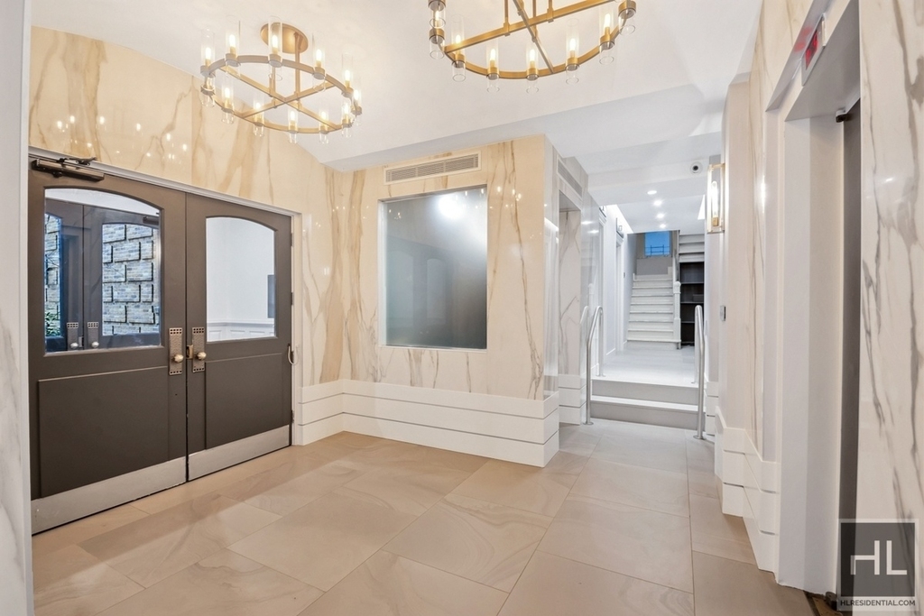 East 70th Street - Photo 6