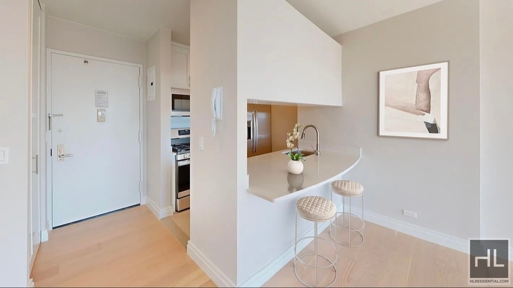 East 95th Street - Photo 1