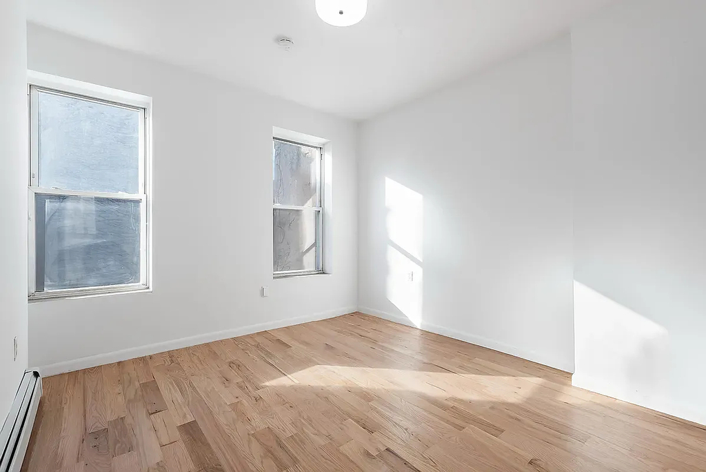 782 Bergen Street - Photo 3