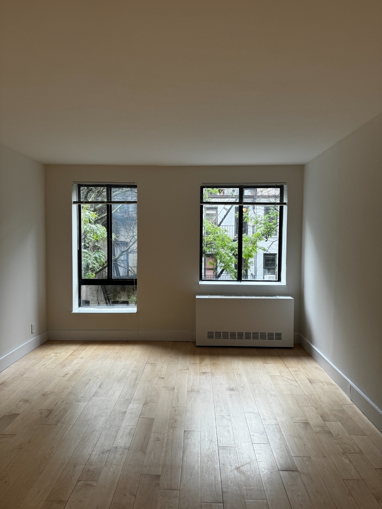 410 West 53rd Street - Photo 14