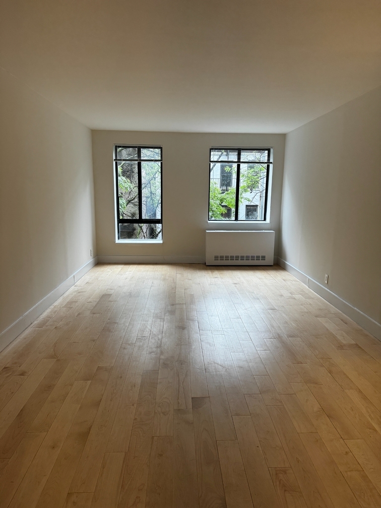 410 West 53rd Street - Photo 0
