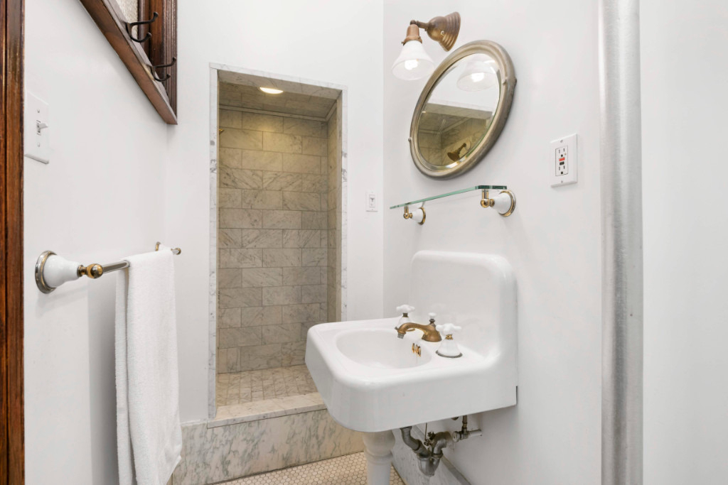 106 Lexington Avenue - Photo 4