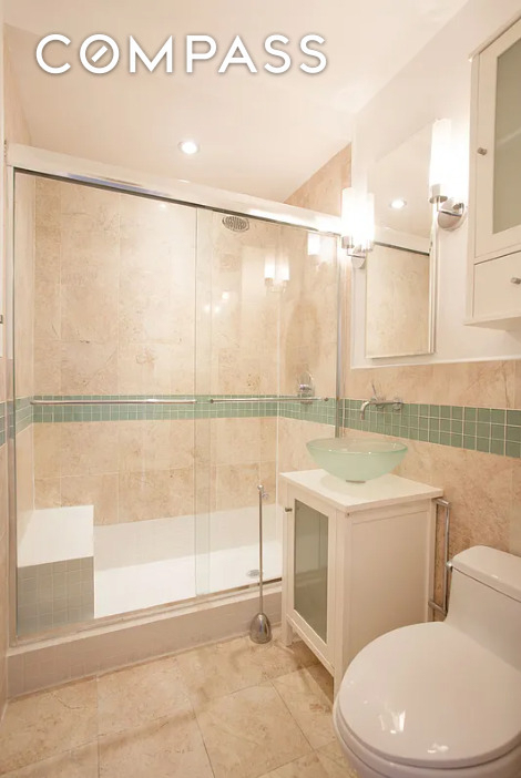 170 W 23rd Street - Photo 3