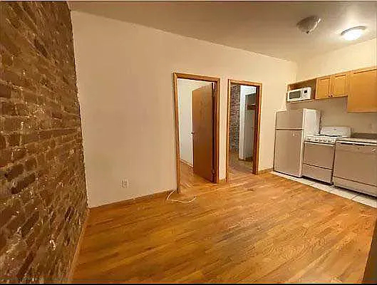 East 7th Street - Photo 1