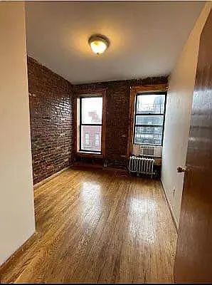 East 7th Street - Photo 0