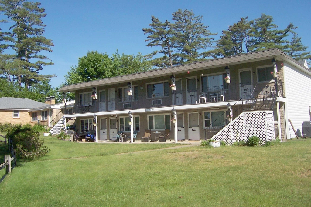 55 Paradise - Photo 0