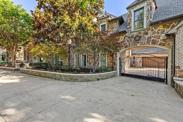 2 Terrabella Lane - Photo 2