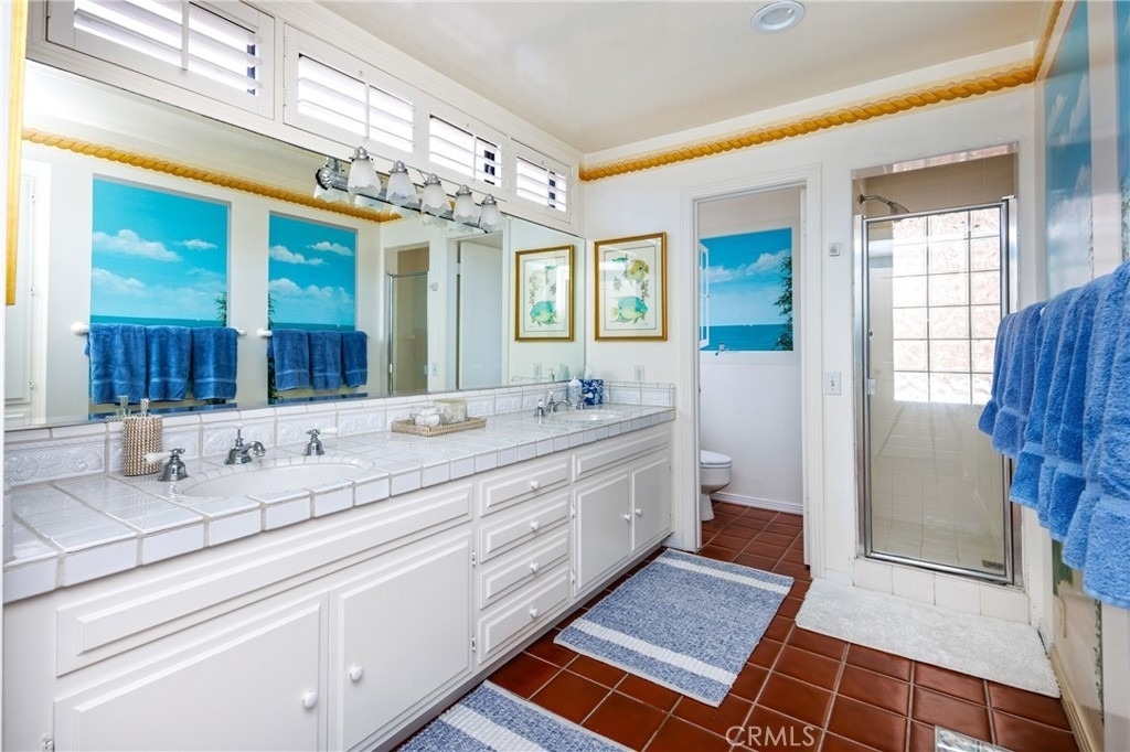 960 Cliff Drive - Photo 18