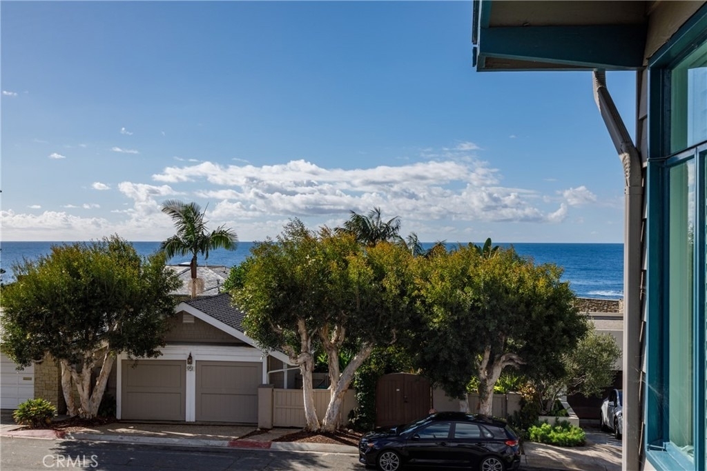 960 Cliff Drive - Photo 21