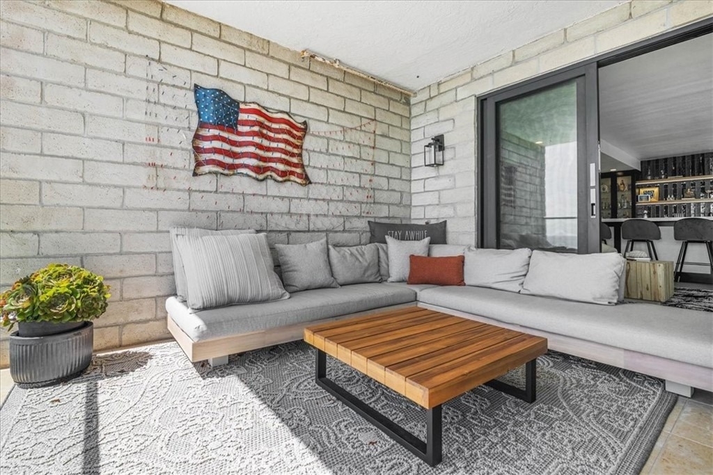 410 Corto Lane - Photo 3
