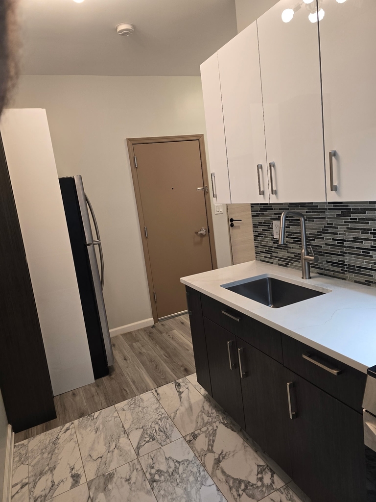 25-51 14th Street - Photo 2