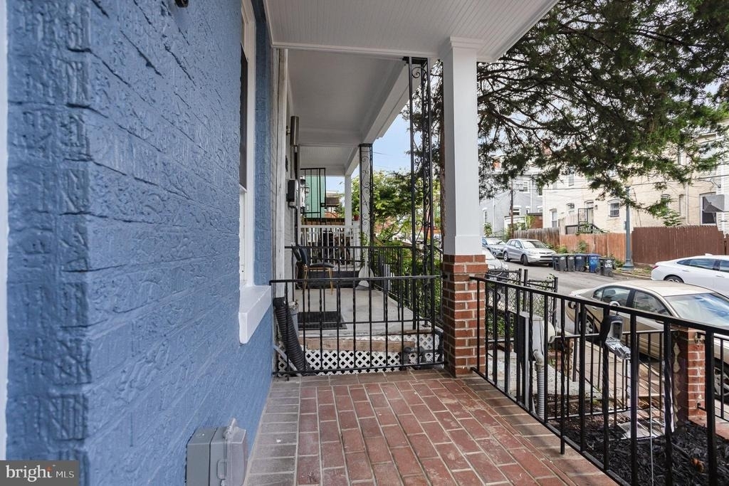 536 Hobart Pl #536 Nw - Photo 8