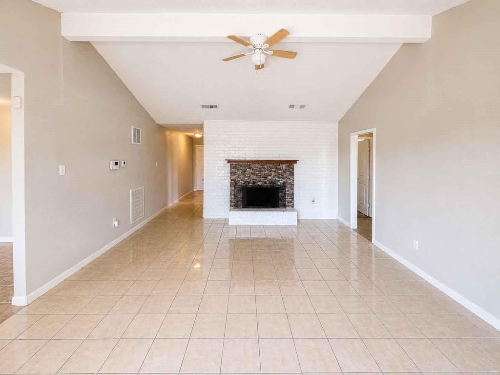 8607 Sherrywood Drive - Photo 8