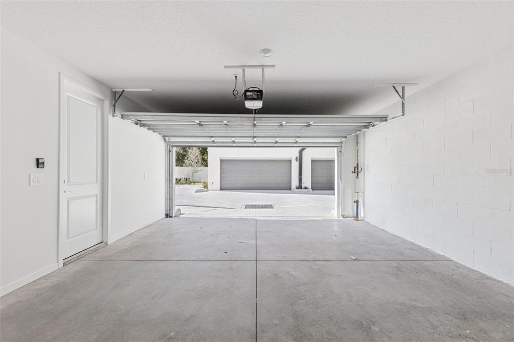 544 N Bumby Avenue - Photo 17