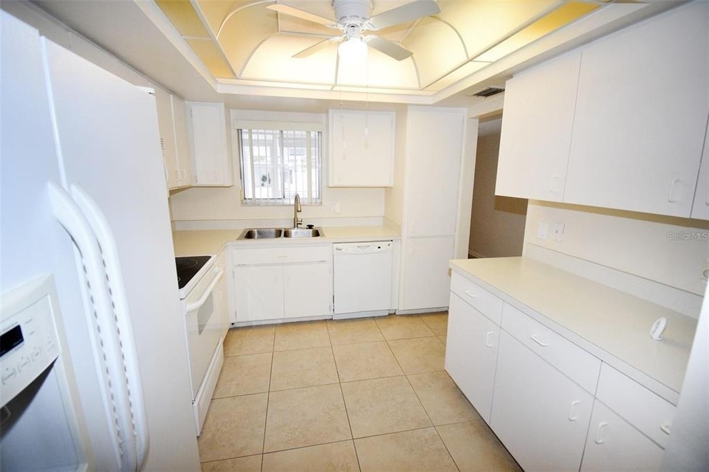 3961 Ashwood Lane - Photo 6