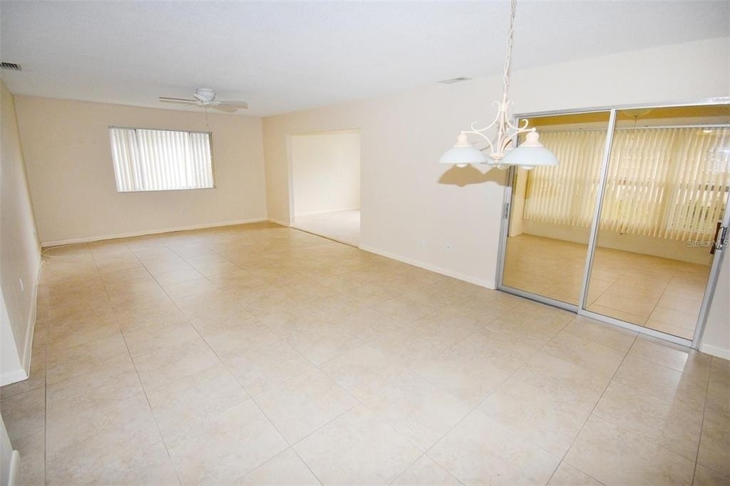 3961 Ashwood Lane - Photo 2