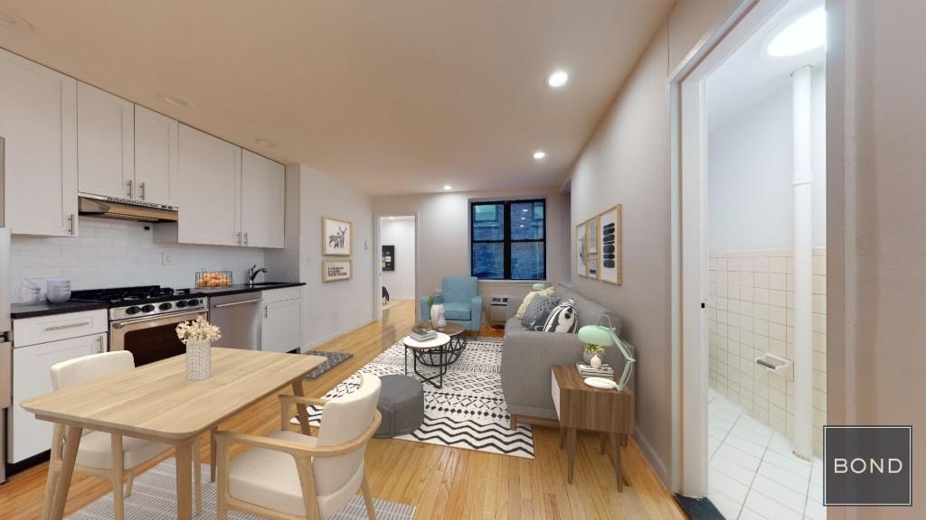 30 Charlton Street - Photo 1