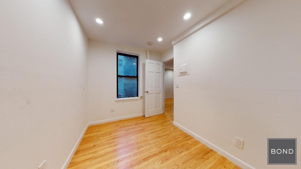 30 Charlton Street - Photo 4