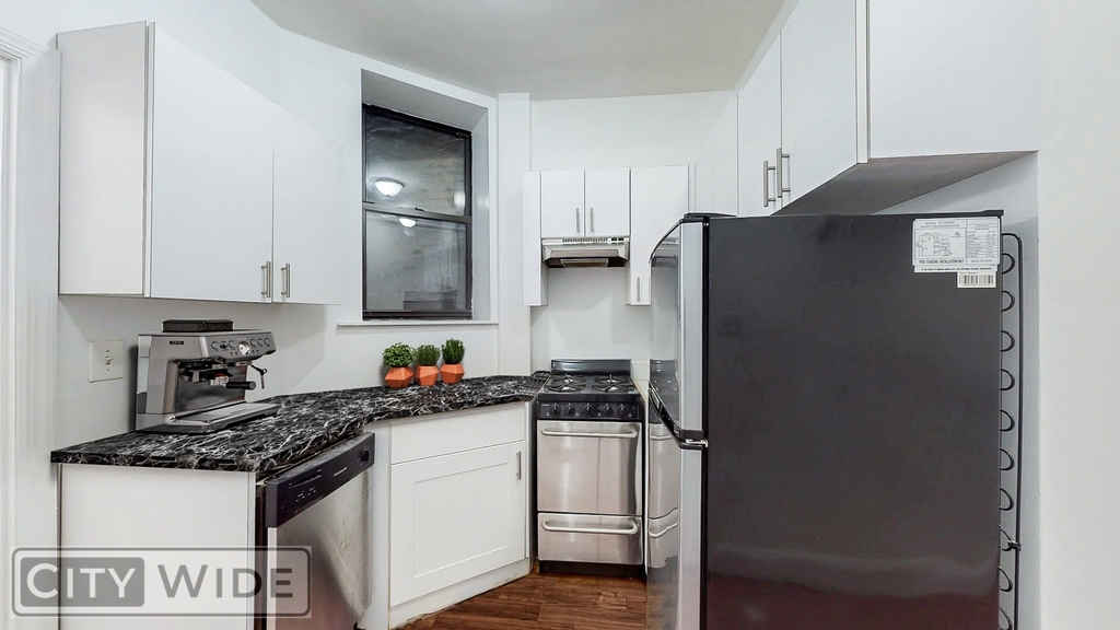 228 East 89th Street - Photo 2